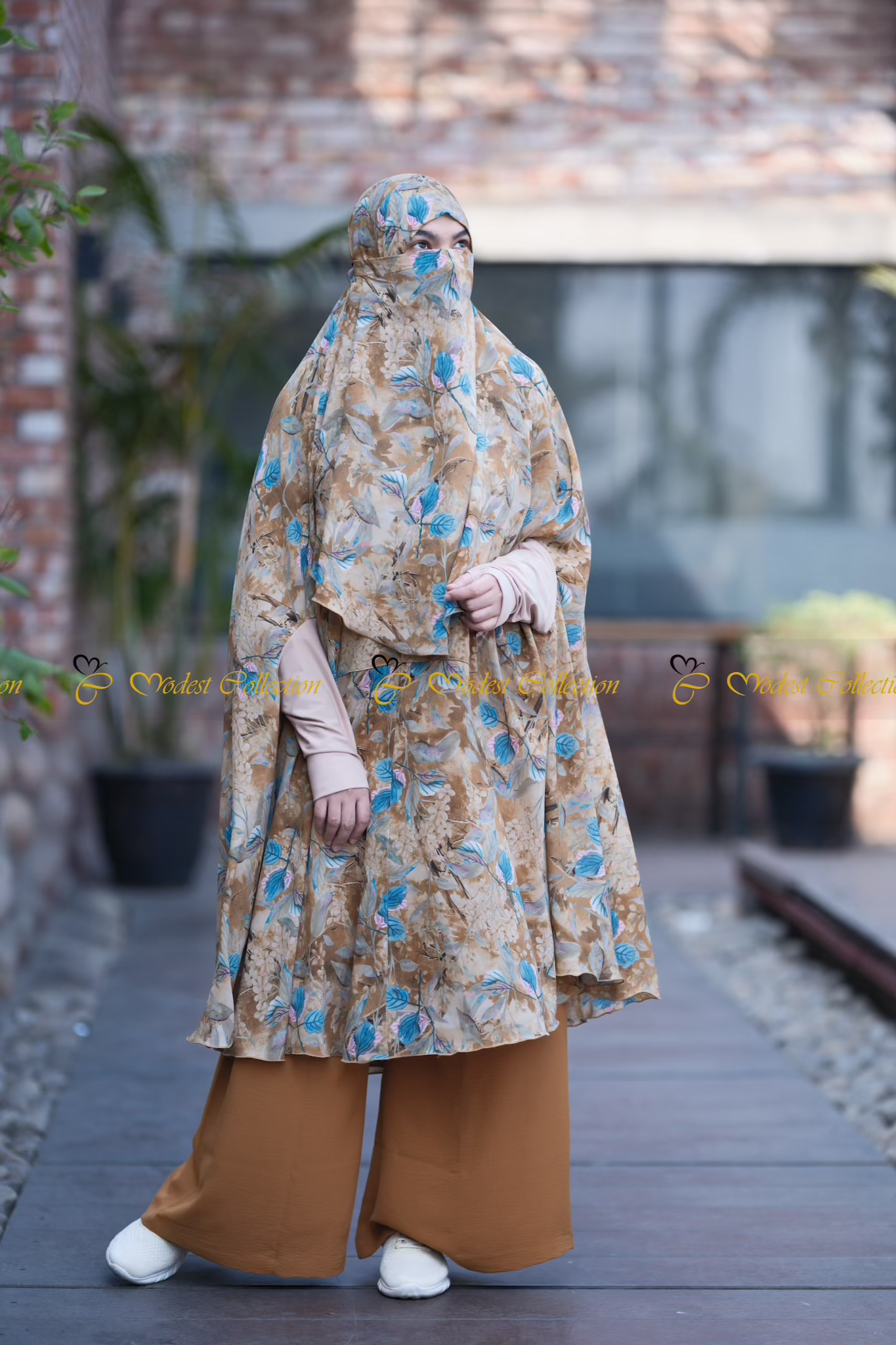 Georgette Khimar with Pockets Printed Golden