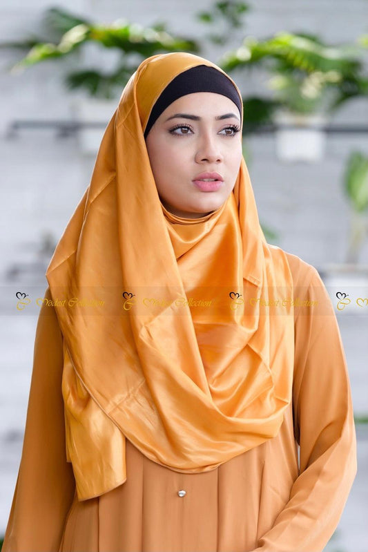 Lurex Hijab Golden - Modest Collection