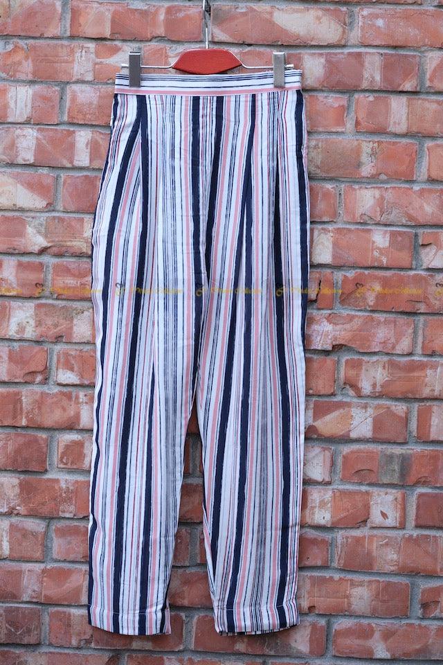 Narrow fit Pants striped white